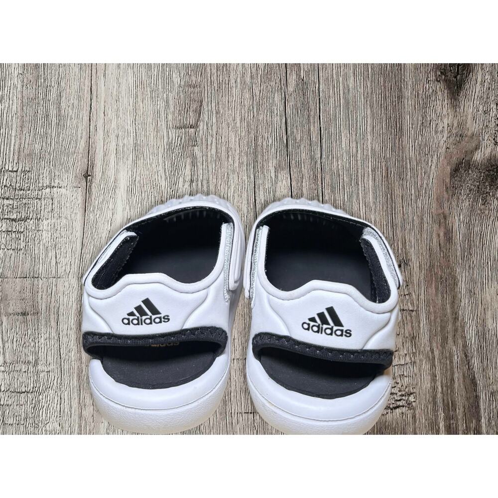 Adidas white and black kids sneakers size 6 - Picture 5 of 5